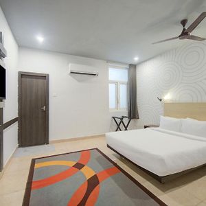 Hotel O Everest Hotel